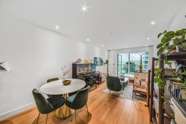 Tierney Lane, Hammersmith, W6, photo 2