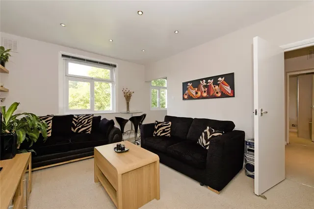 Hillmarton Road, London, N7, photo 1