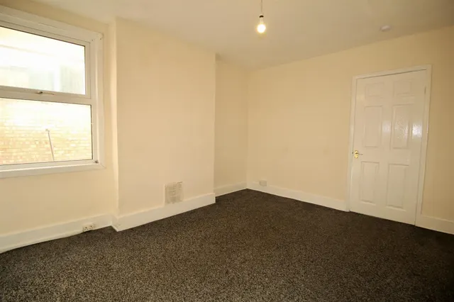 Baker Street, Enfield, photo 3