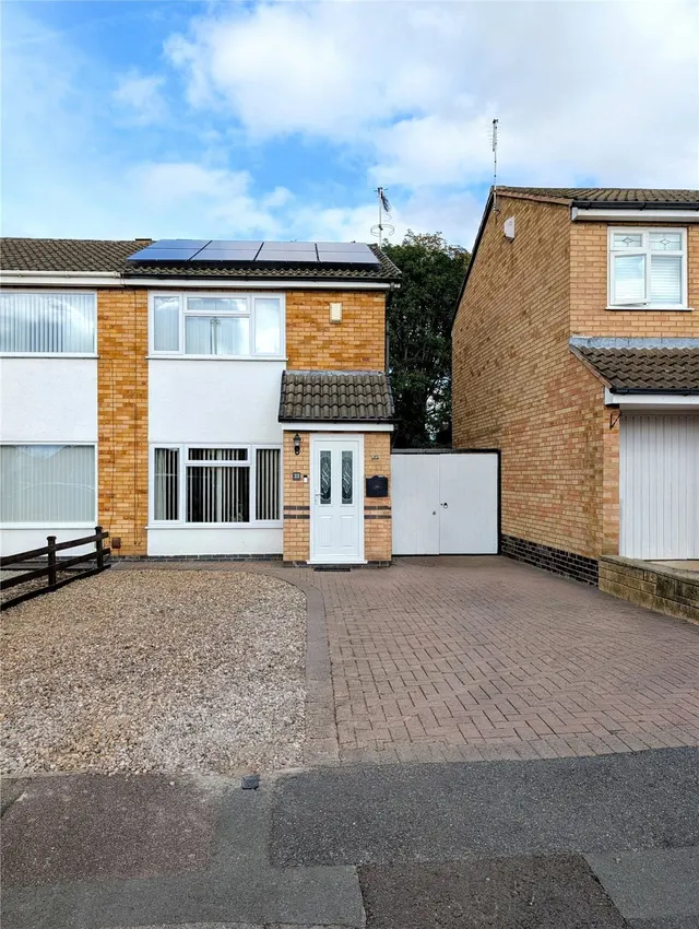 Southfield Avenue, Syston, LE7, photo 1