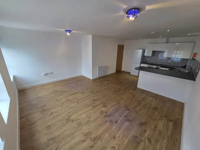 Rothesay Road, LU1, photo 1