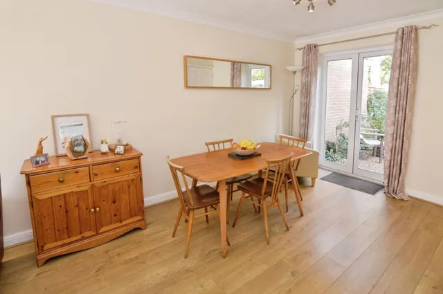 Delane Drive, Wokingham, RG41, photo 3