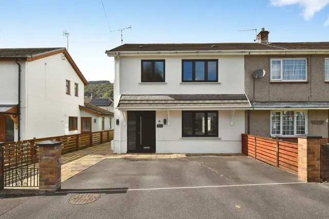Glanyrafon Road, Ystalyfera, SA9, photo 1