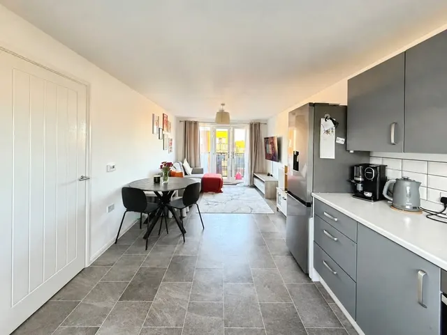 Cyprus Road, Deepcut, GU16, photo 3
