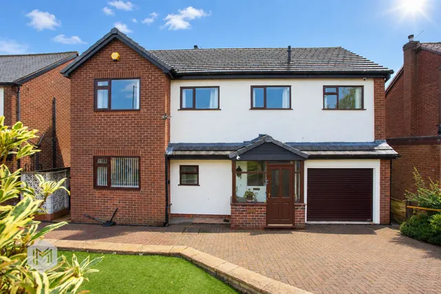Oakwood Drive, Bolton, BL1, photo 1