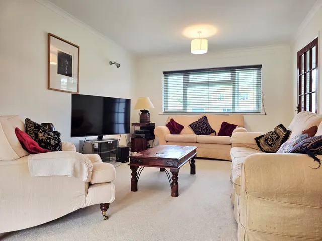 Byron Close, Canterbury, CT1, photo 3