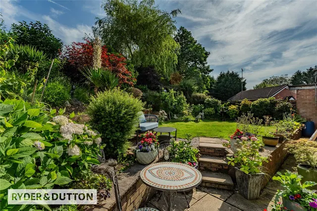 Coulsden Drive, Blackley, M9, photo 3