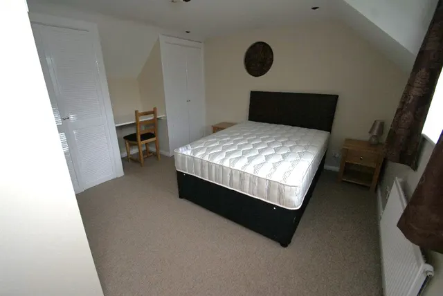 Photo 3 — Weyhill Road, Andover, SP10