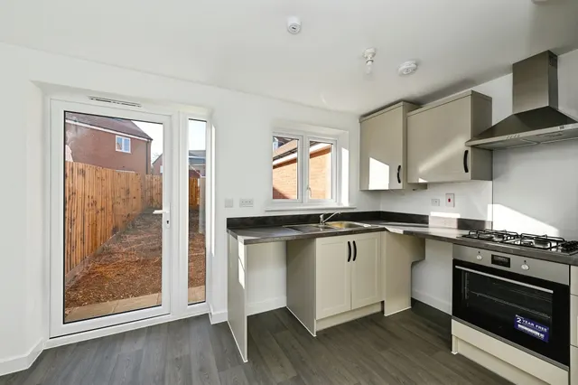 Photo 3 — Buttercup Way, South Wootton, King's Lynn