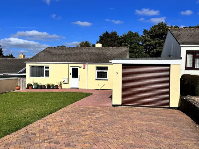 Uplands, Saltash, PL12