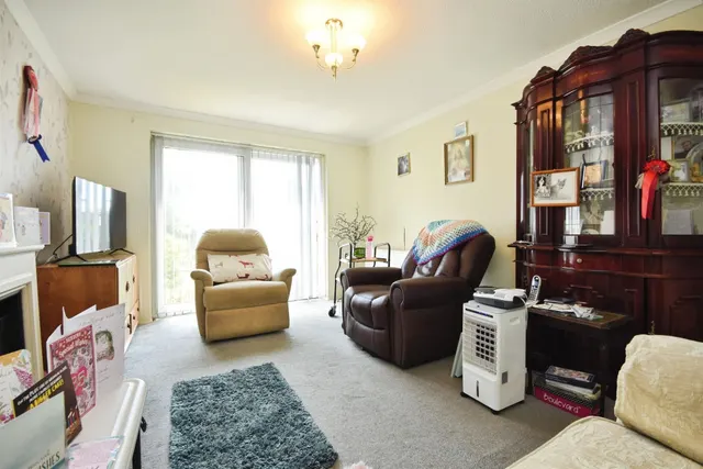 Violet Close, Chelmsford, CM1, photo 3