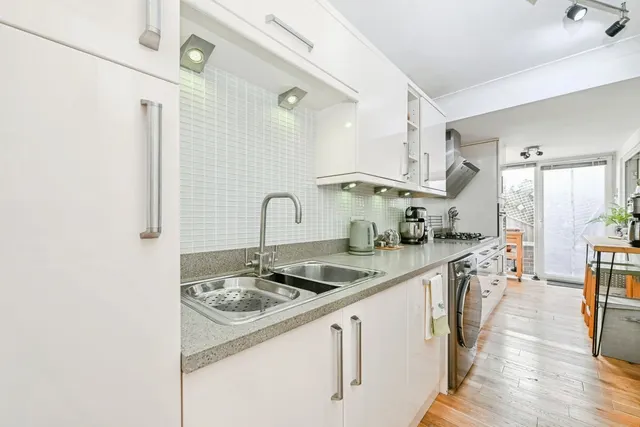 Revesby Road, Nottingham, NG5, photo 3