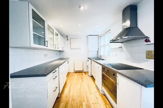 Princes Court, Canada Water, SE16, photo 2