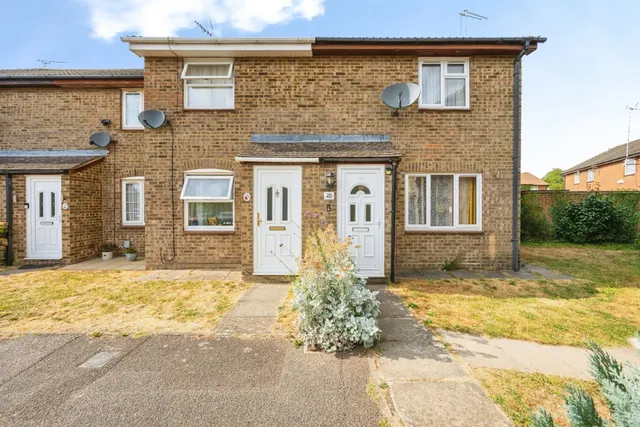 Vanbrugh Drive, Houghton Regis, Dunstable, photo 1