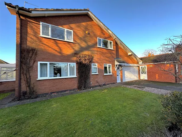 Paddock Lane, Stratford-Upon-Avon, CV37, photo 1