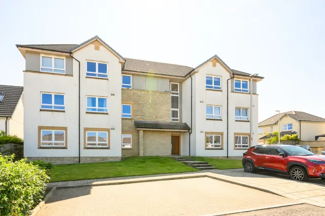 Robert Grove, Dunfermline, KY11 8NL, photo 1