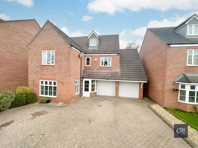 Royal Meadow Way, Streetly, B74, photo 1