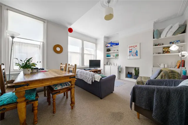 Cathles Road, Clapham South, SW12, photo 3