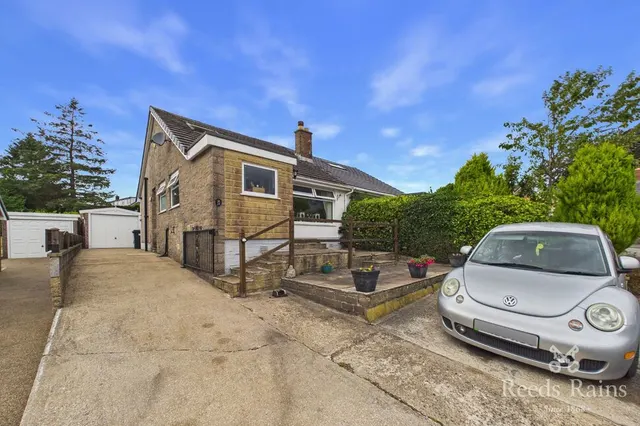 Norton Close, Halifax, West Yorkshire, HX2, photo 1