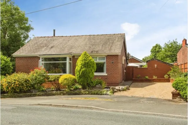 Bow Lane, Leyland, photo 1