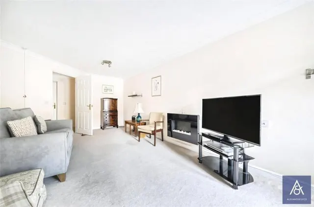 Buckingham Road, Brackley, NN13, photo 3