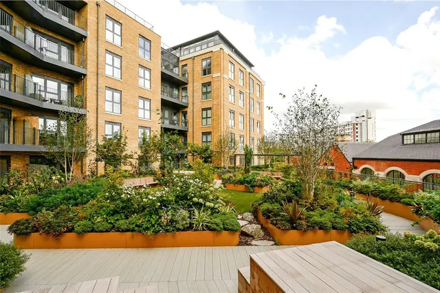 Brook Street, Kingston upon Thames, KT1, photo 1