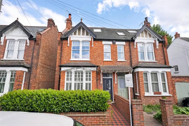 Belgrade Road, Hampton, TW12 2AZ, photo 1