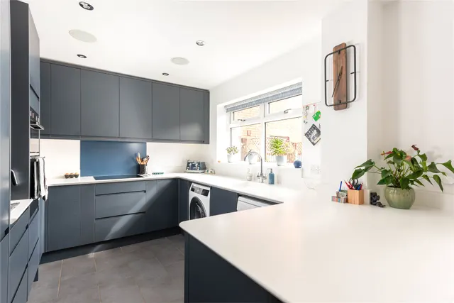 Paxton Crescent, Shenley Lodge, MK5, photo 3