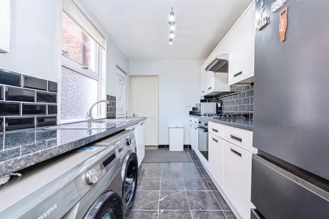 Cedar Terrace, High Wycombe, HP11, photo 3