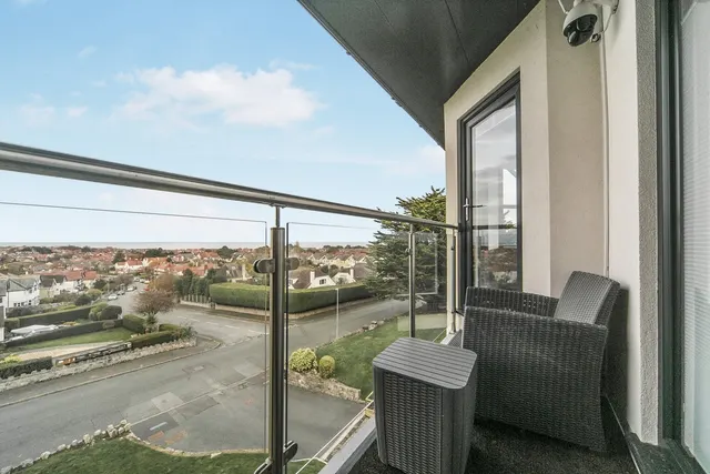 Victoria Park, Colwyn Bay, LL29, photo 1
