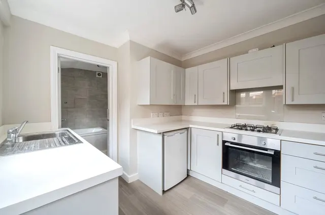 Easthampstead Road, Wokingham, RG40, photo 3