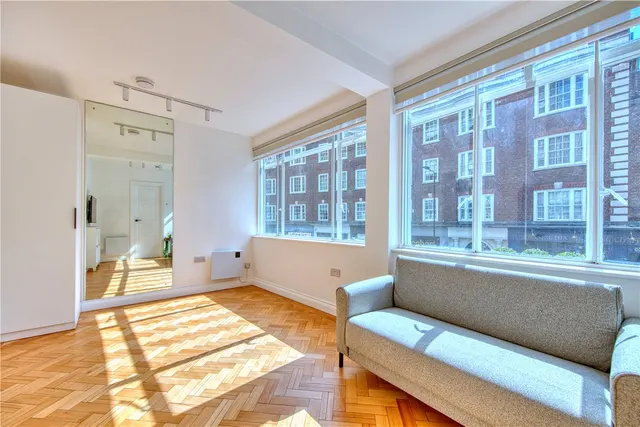 Photo 2 — Marqueen Court, Kensington Church Street, London, W8