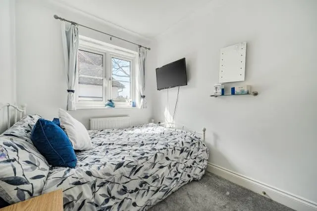 Bath Road, Maidenhead, SL6, photo 2