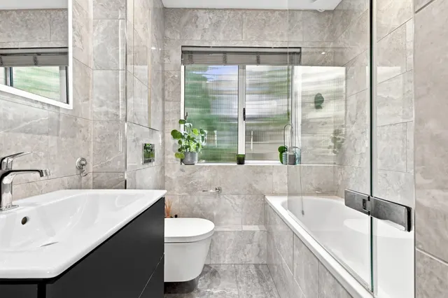 Moreton Place, London, SW1V, photo 3