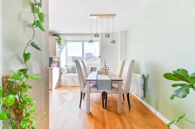 Photo 3 — Flat 10, Lennard Lodge, 19 Lennard Road, Croydon