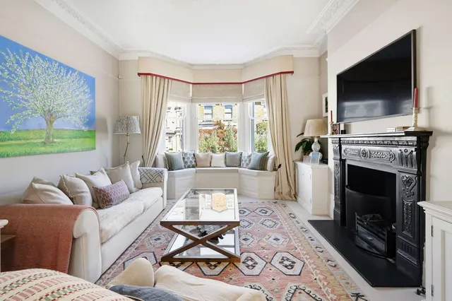 Geraldine Road, London, SW18 2NT, photo 1