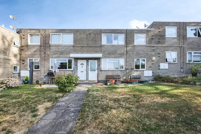 Elmfield Gardens, Worcester, WR5, photo 1