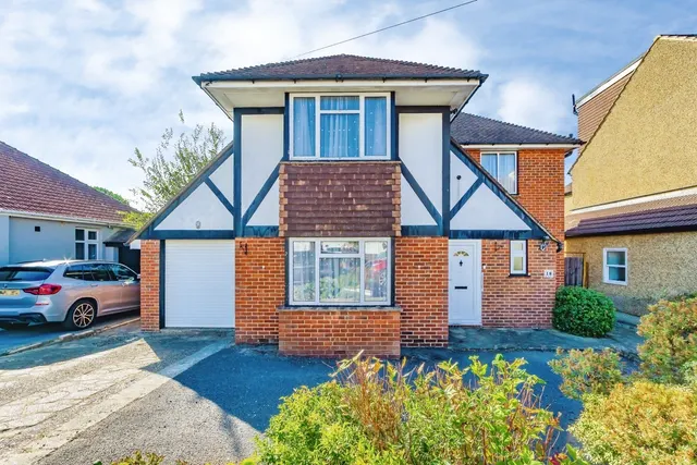 Money Road, Caterham, Surrey, CR3, photo 1