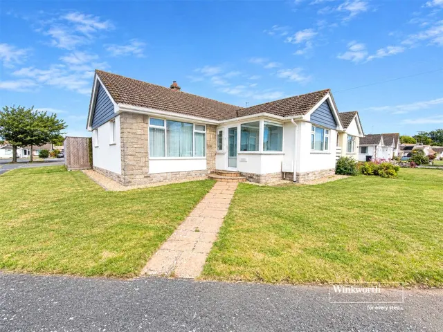 Bure Haven Drive, Mudeford, BH23, photo 1