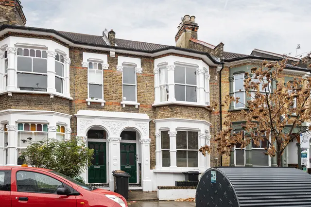 Flat 1, 28 Princess May Road, London, photo 1
