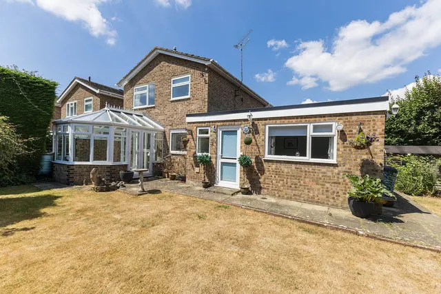 Photo 2 — Bardney Close, Ockwells Park, Maidenhead, Berkshire