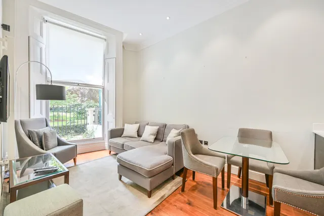 3 Garden House, 86-92 Kensington Gardens Square, London, photo 1