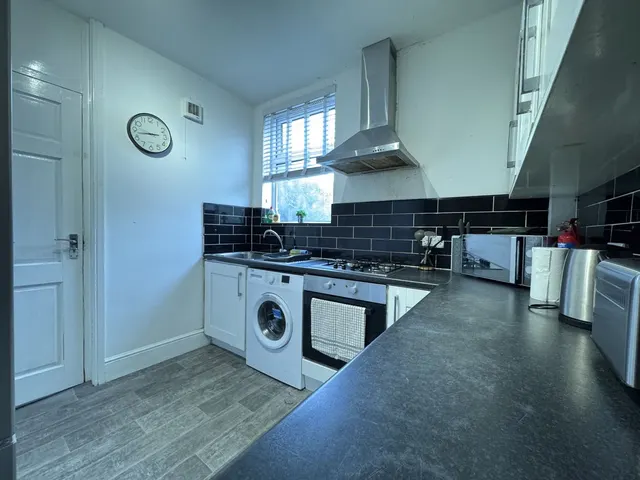 Abbeyfield Road, Sheffield, S4, photo 3