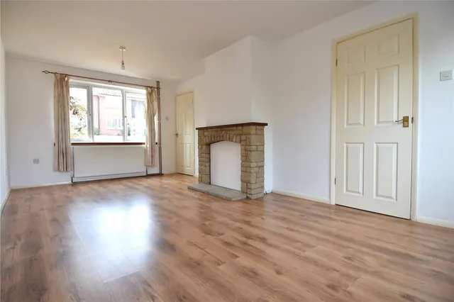 Photo 2 — Trehearn Road, Droitwich, Worcestershire, WR9 8PT