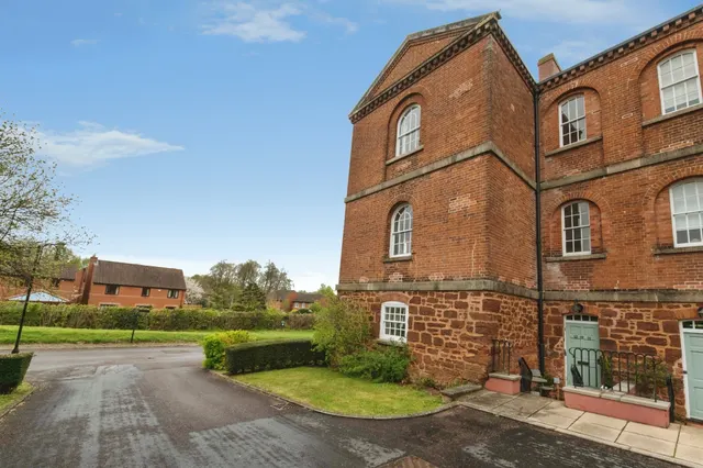 Woodbury Walk, Exminster, Exeter, photo 1