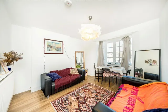 Frogmore, SW18, photo 2