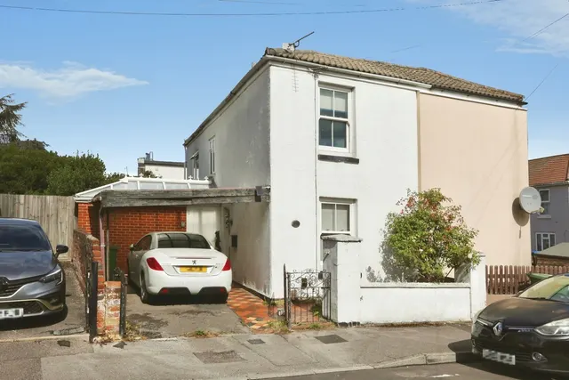 3 bedroom house, Albany Road, Southampton, SO15