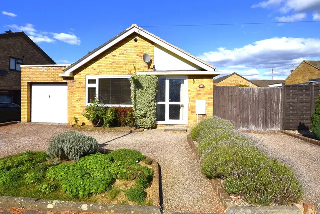 Colerne Drive, Hucclecote, GL3, photo 1