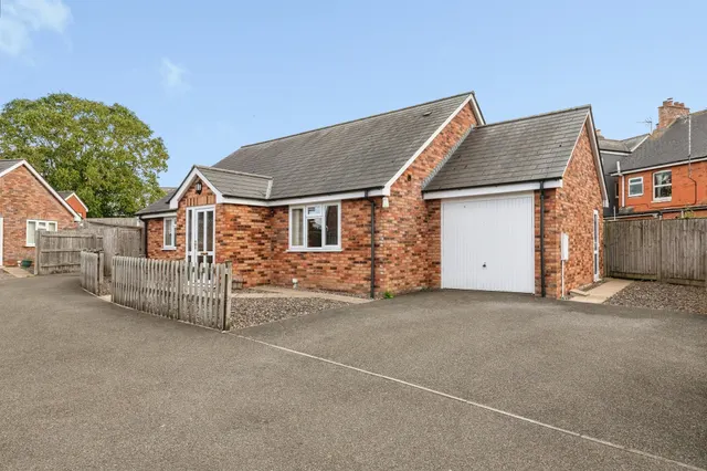 Allendale Close, Rockwell Green, TA21, photo 1