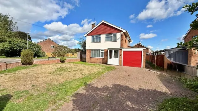 Dore Avenue, North Hykeham, photo 1